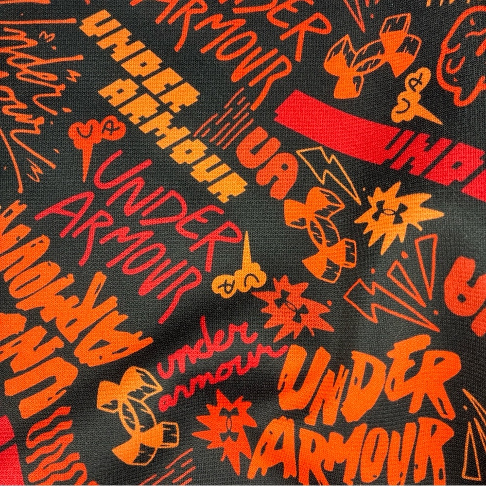 Under Armour Youth Large Grafitti Hoodie without strings Black Red Orange Front